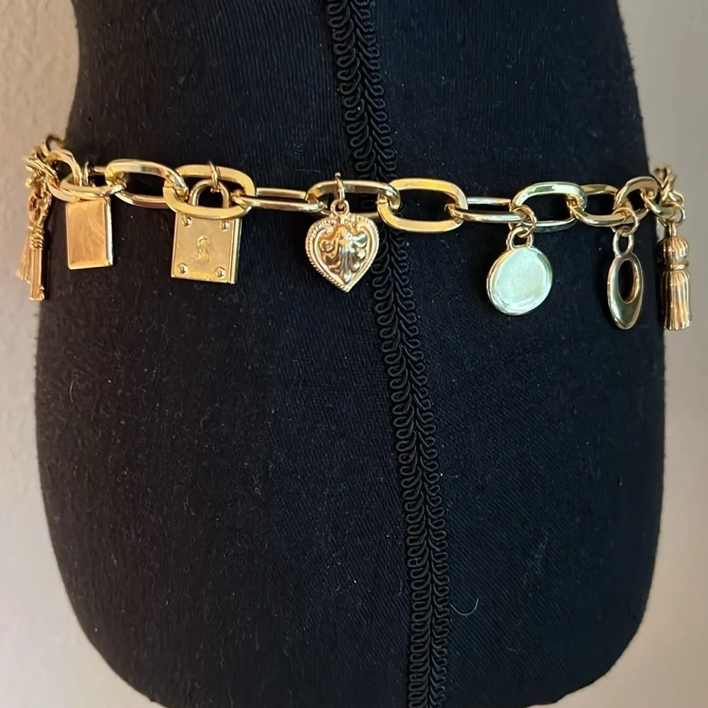 ESCADA Women’s Gold Tone Chain Link Charm Belt Made in Spain VINTAGE RARE FIND!! - Picture 10 of 15